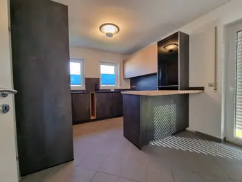 131860 (1)_found.jpg